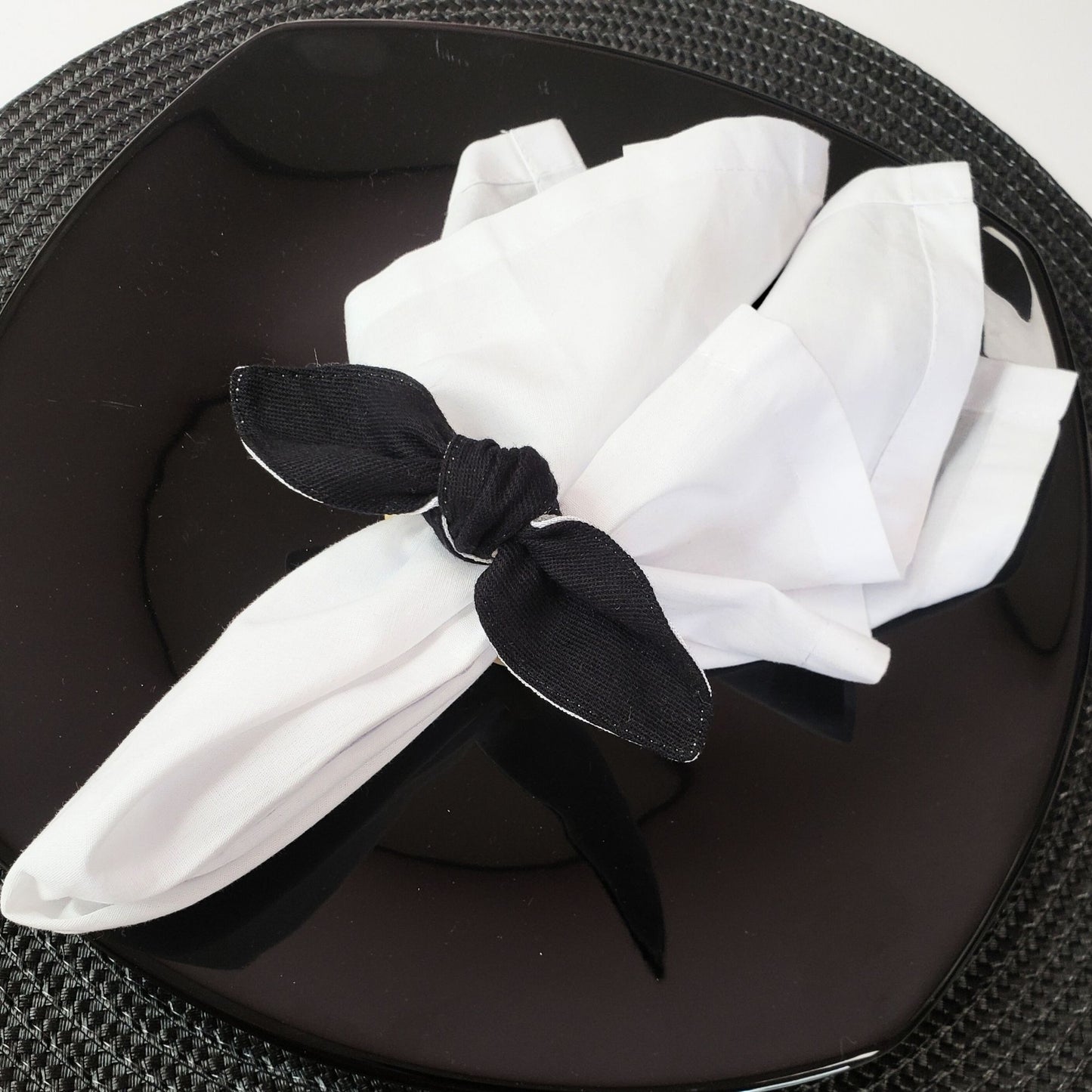 Maison Charlo | Set of 6 Ecofriendly Duo Black White Cloth Ties Napkin Rings, Christmas, Easter, Valentine's, Mother's Day