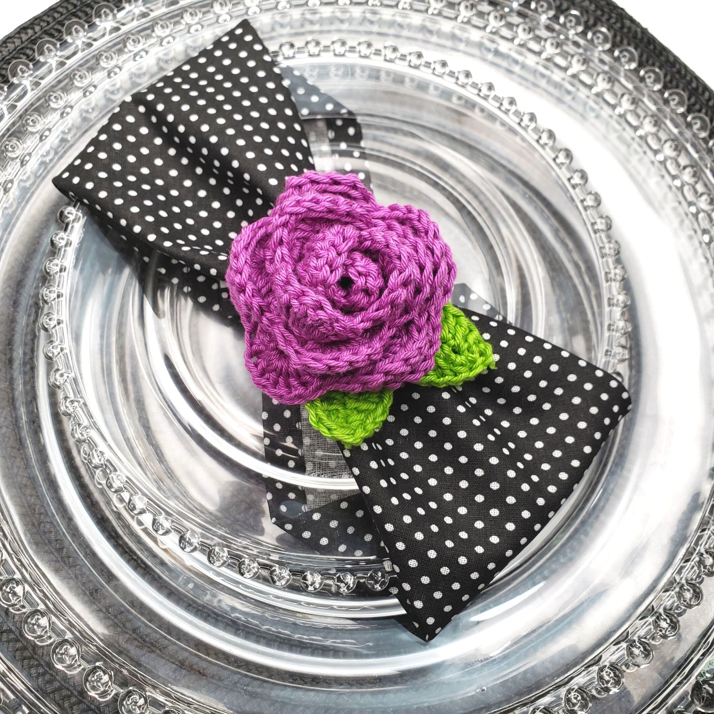 Charlo's Set of 4 Fucsia Crochet Rosebud Napkin Rings, High Quality Products, handmade, gifts