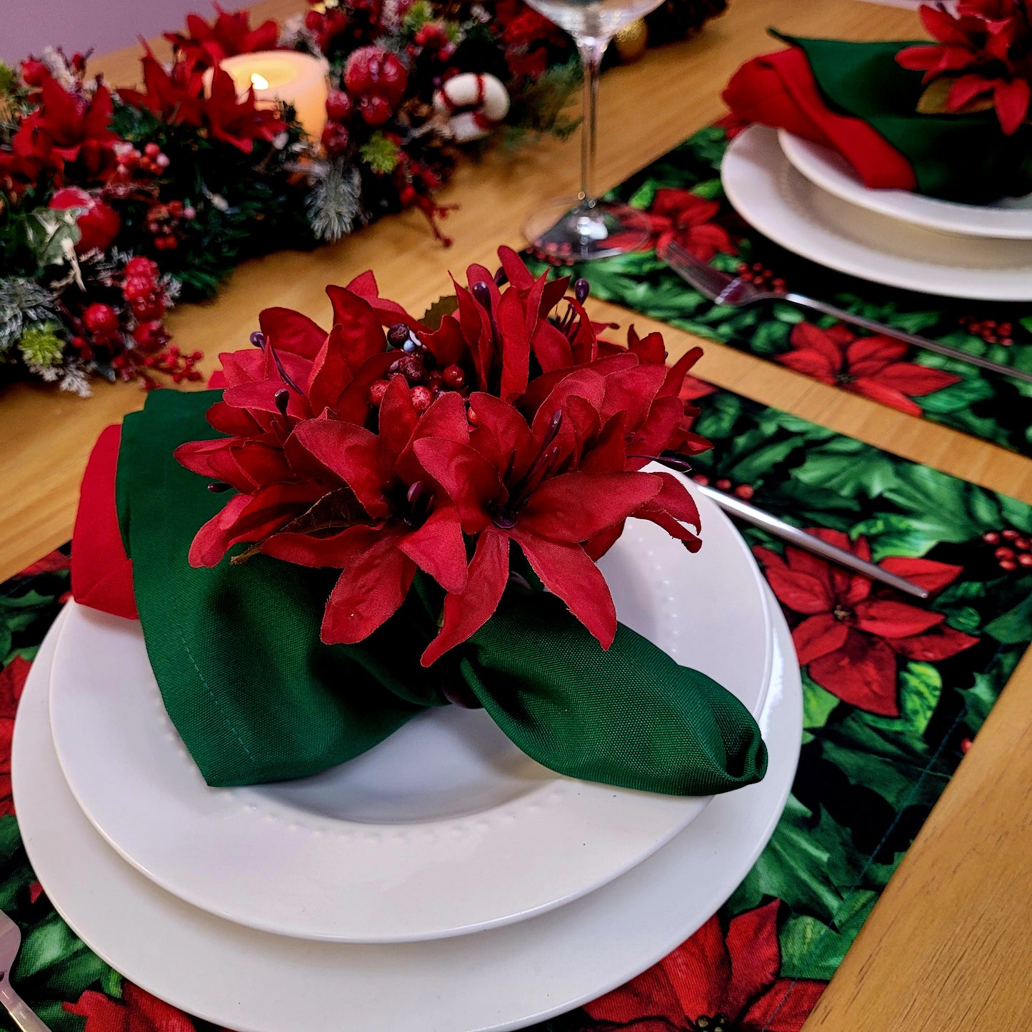 Set of 4 Placemats Christmas Flower Cloth Waterproof 17" by 13" - Red