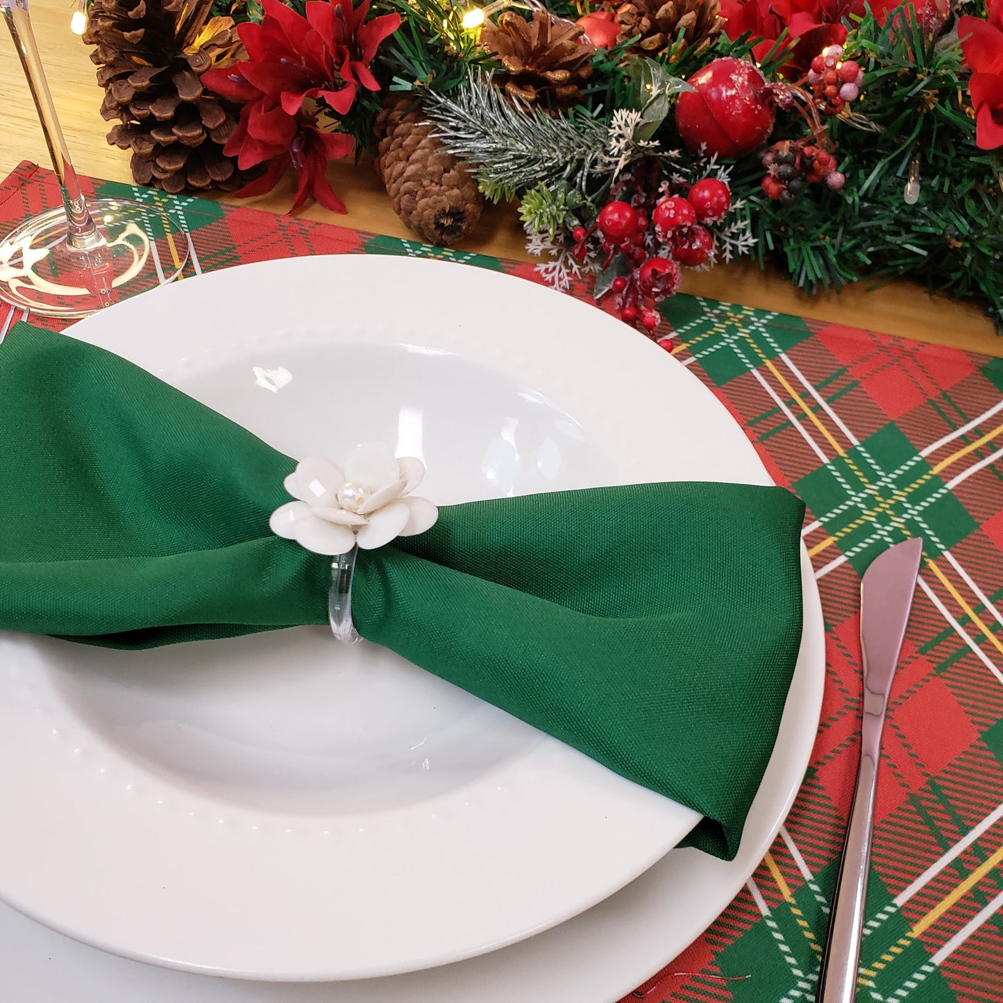 Set of 4 Placemats Christmas Plaid Cloth Waterproof 17" by 13"  - Green