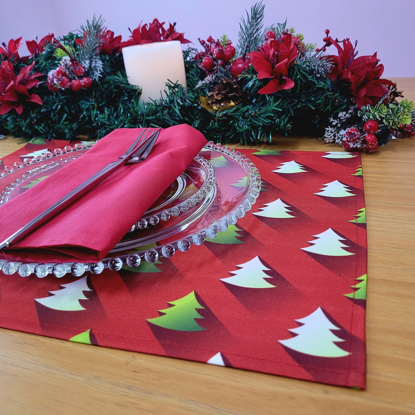 Set of 4 Placemats Green Degrade Christmas Tree Cloth Waterproof 17" by 13" - Red