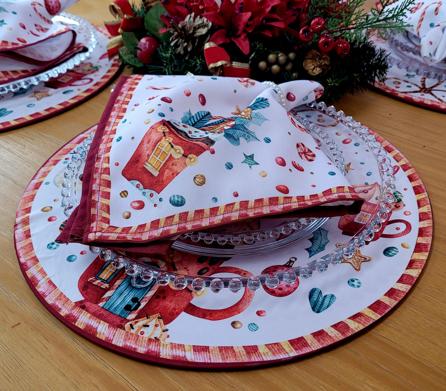 Set of 4 Round Placemats Covers Christmas Candy Cloth 14" Dia Cloth 14" Synthetic - White