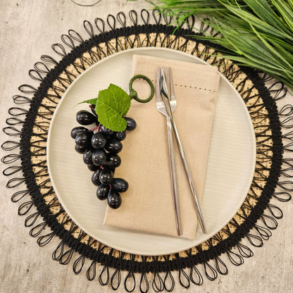 Charlo's Set of 2 Black Sustainable Brazilian Jute Liz Round Placemats Sousplat 16" dia