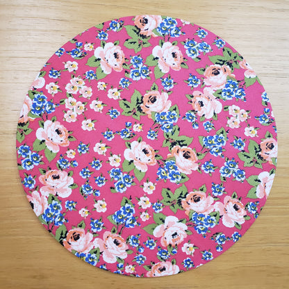 Charlo's Set of 4 Round Placemats Covers 14 Dia inch Litle Pink Flower Charlo