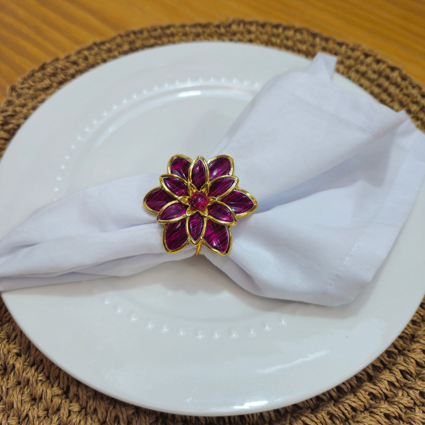 Charlo's Set of 4 Pink Party Delicate Flower Napkin Rings for Wedding, Thanksgiving, Christmas, Wedding, Banquet, Birthday