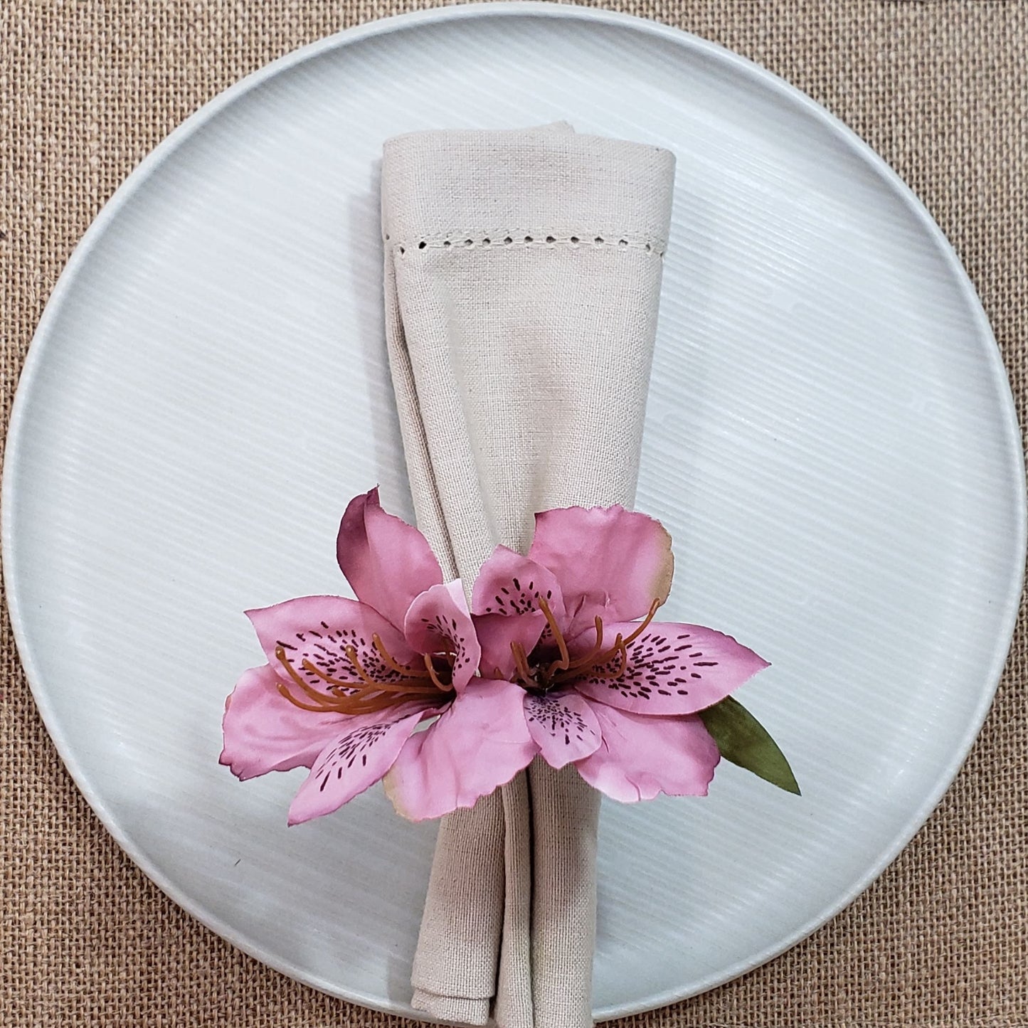 Maison Charlô | Astromelia Flower Napkin Rings for thanksgiving, events, party, wedding