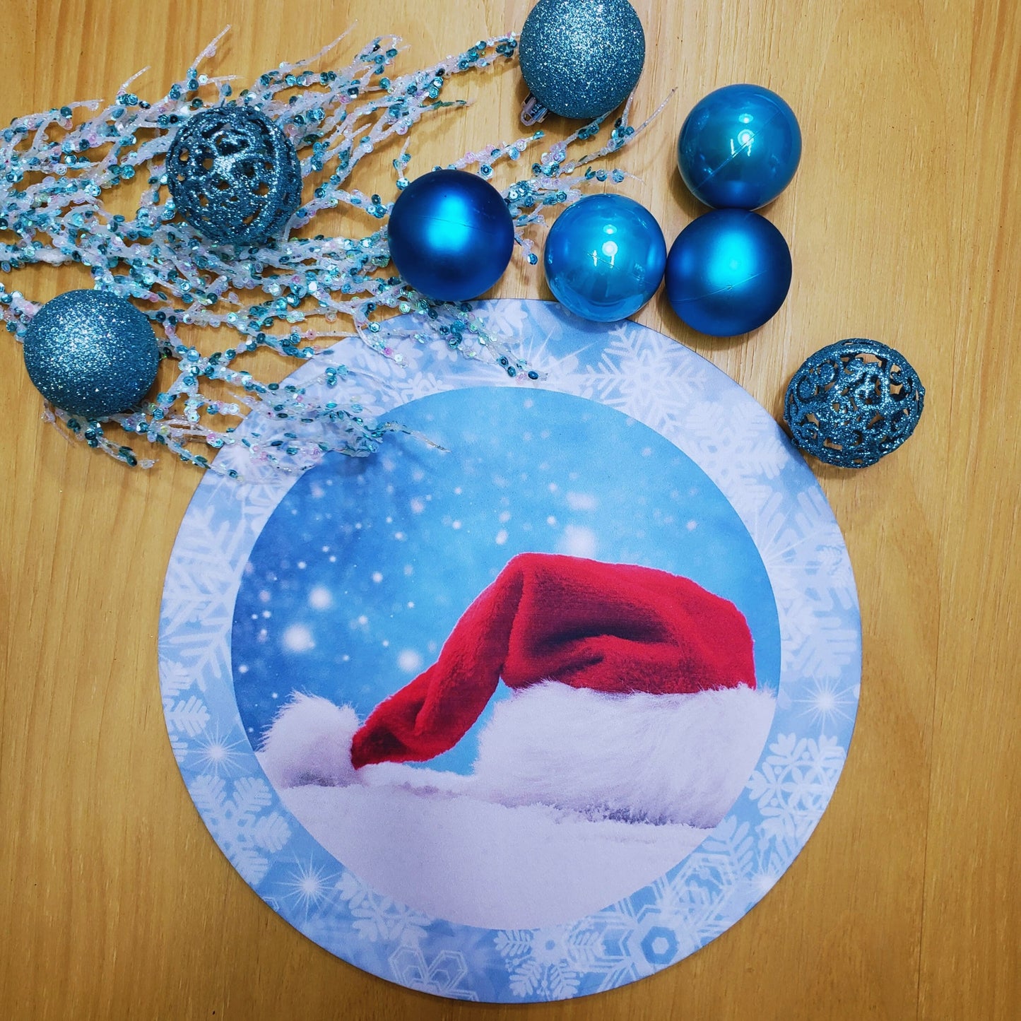 Set of 4 Round Placemats Covers Christmas Santa Cap Cloth 14" Dia Cloth 14" - Blue