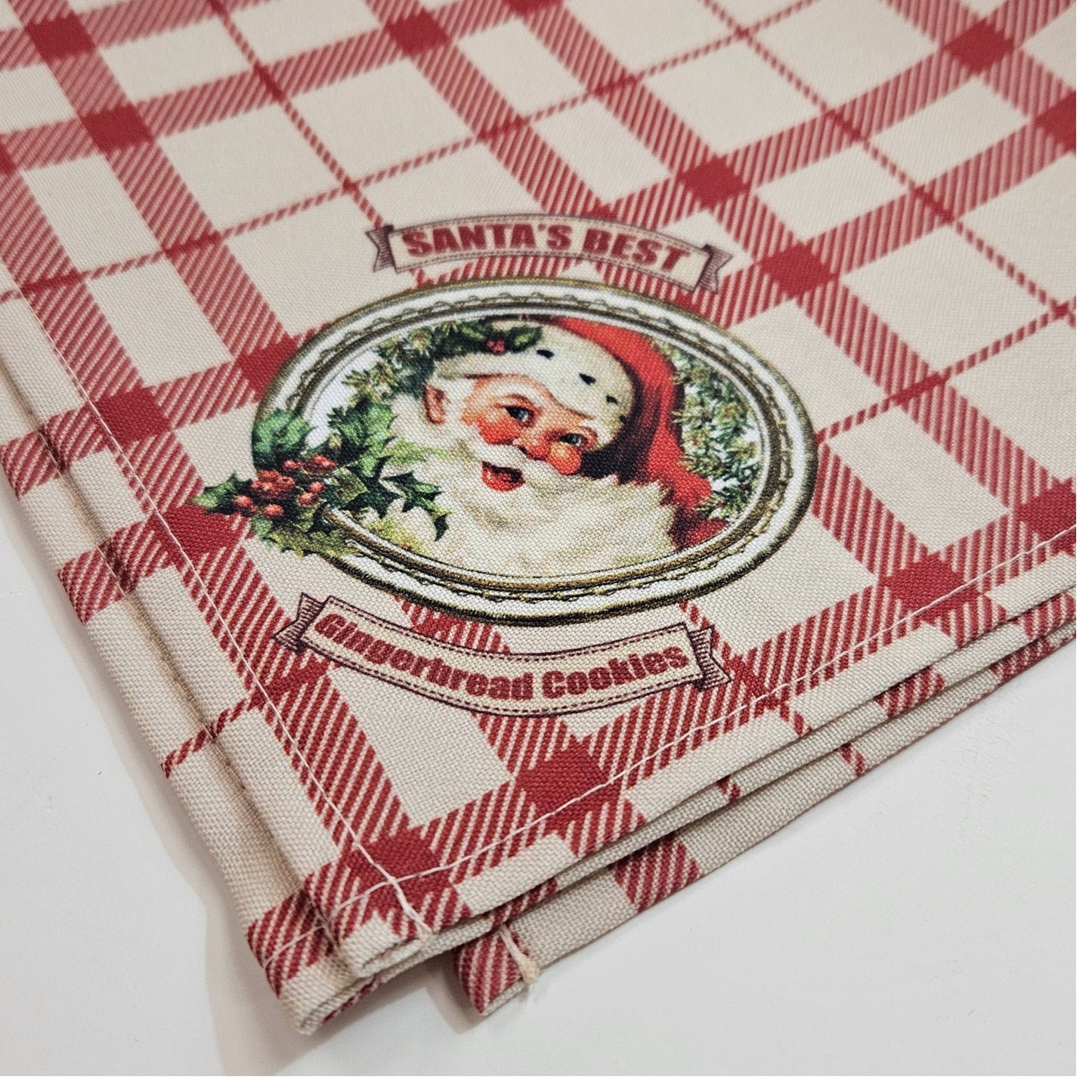 Charlo's Christmas Cloth Napkins Set of 4 Plaid Santa Claus Beige Red 16" by 16"