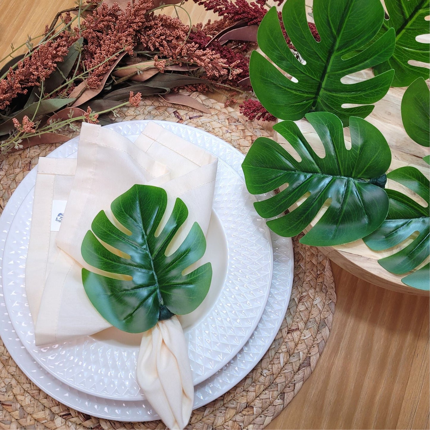 Charlo's Set 6 Green Monstera Leaf Tropical Napkin Rings Ecofriendly Pack for dining table decor