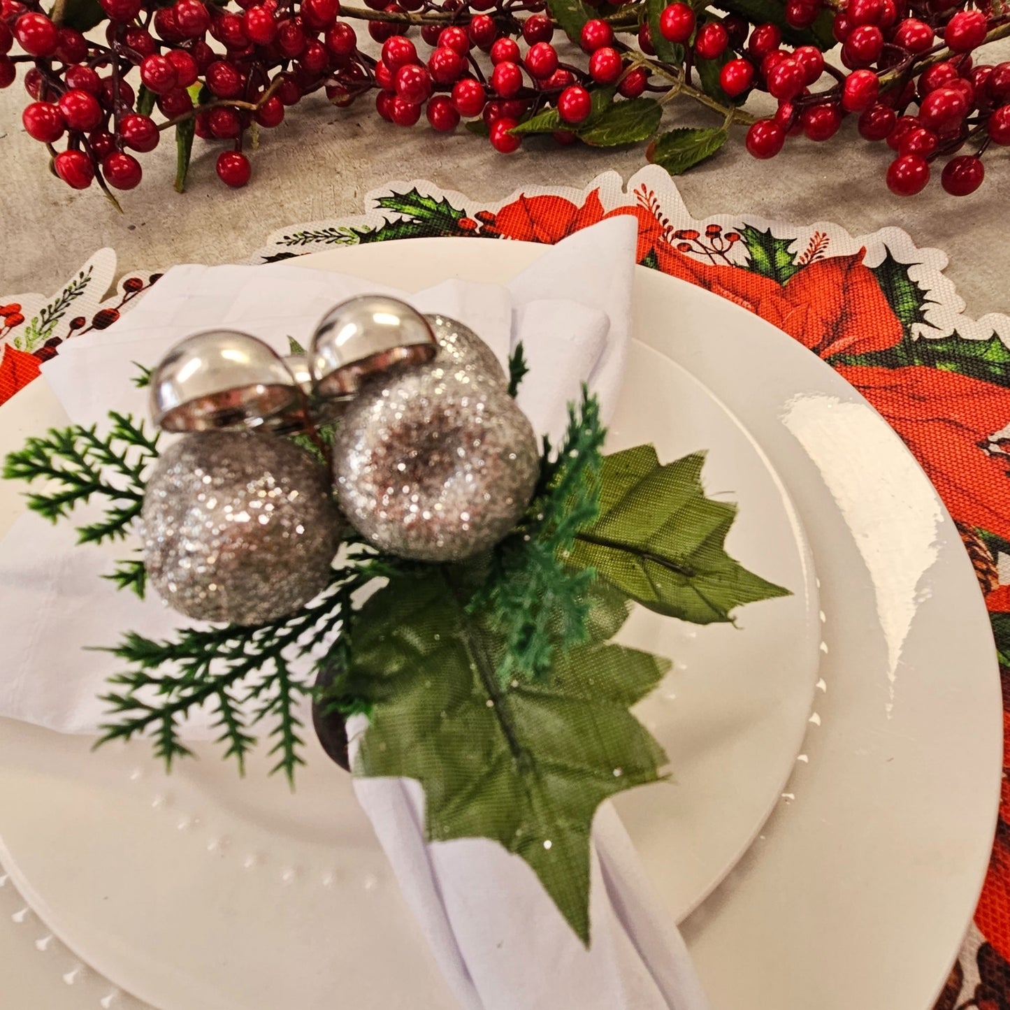 Maison Charlo | Set of 4 Charlo's Silver Prime Christmas Napkin Rings