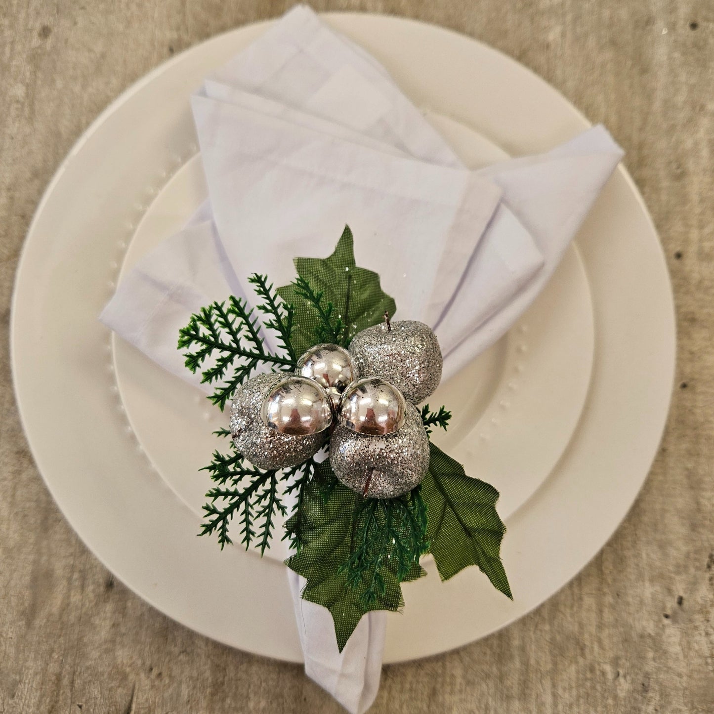 Maison Charlo | Set of 4 Charlo's Silver Prime Christmas Napkin Rings