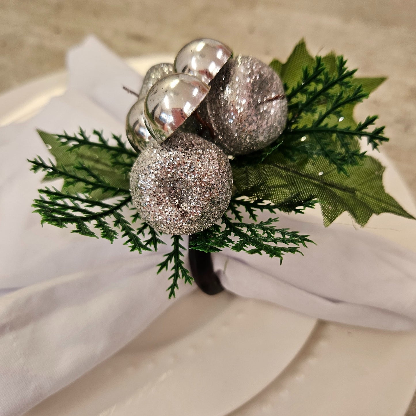 Maison Charlo | Set of 4 Charlo's Silver Prime Christmas Napkin Rings