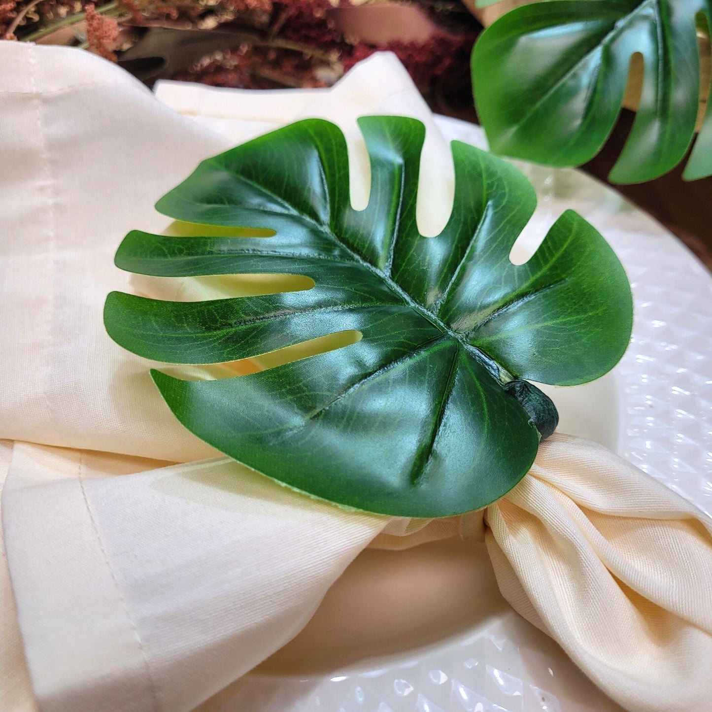 Charlo's Set 6 Green Monstera Leaf Tropical Napkin Rings Ecofriendly Pack for dining table decor