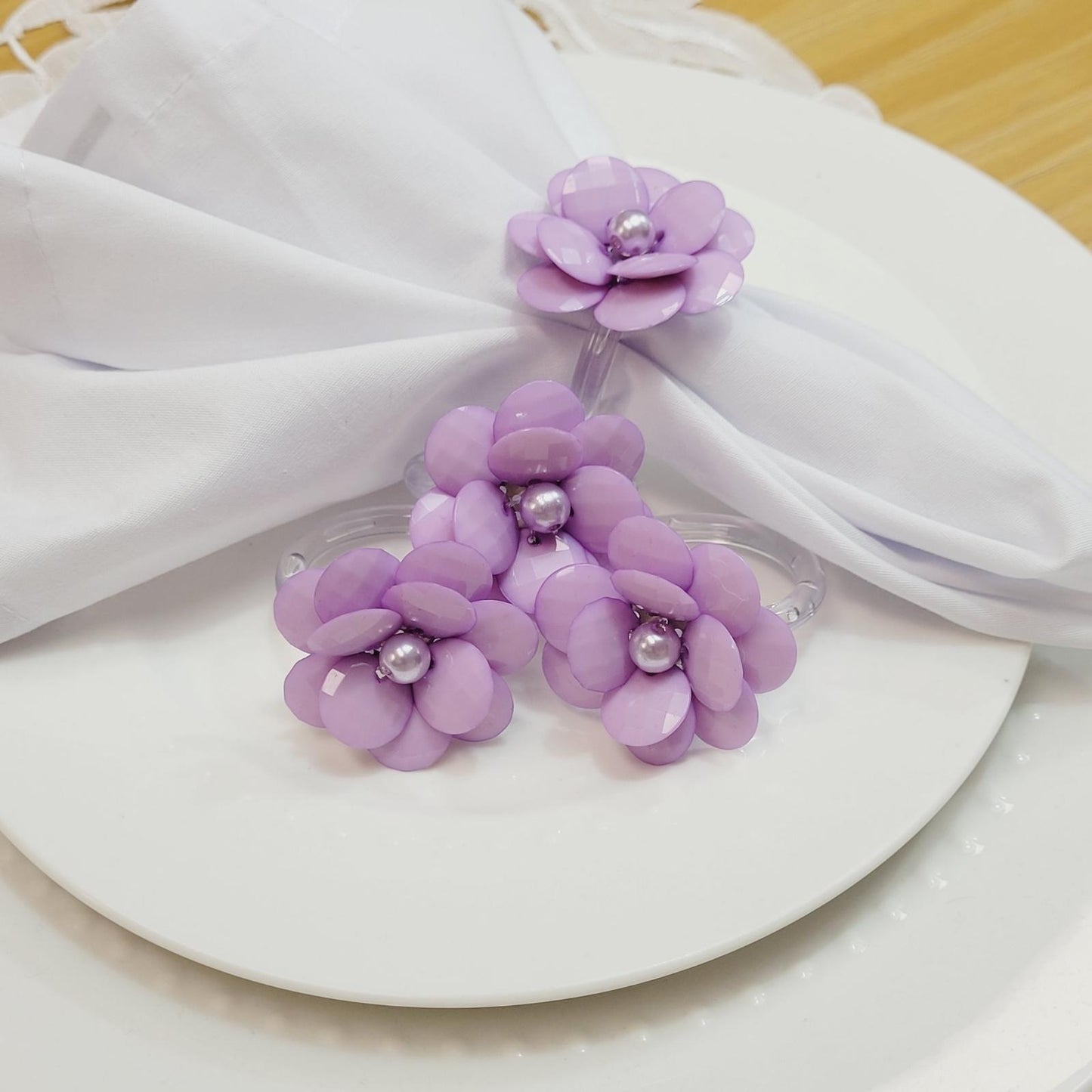 Maison Charlô | Set of 4 Delicate Flower Napkin Rings | Wedding, Thanksgiving, Christmas, New Year, Wedding, Banquet, Birthday