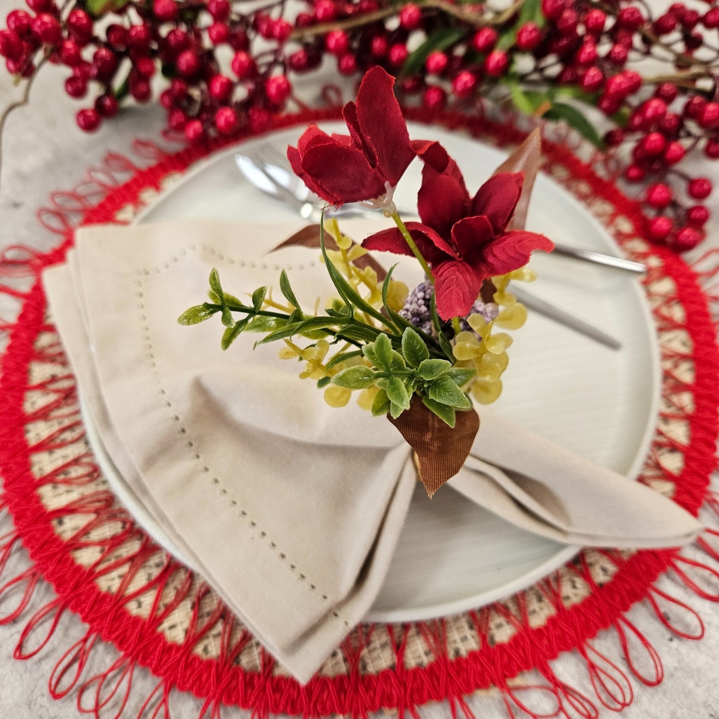 Maison Charlo | Set of 4 Red Jasmim Flower Napkin Rings Valentines Party for gift, thanksgiving, handmade