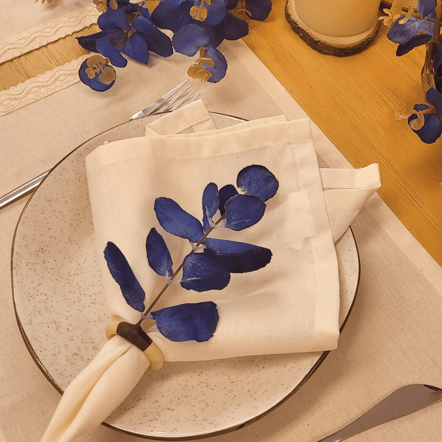 Set 4 Blue Eucalyptus Leaf Napkin Rings, Rustic Napkin Ring, Minimalist Tabledecor, Oriental Tabledeco