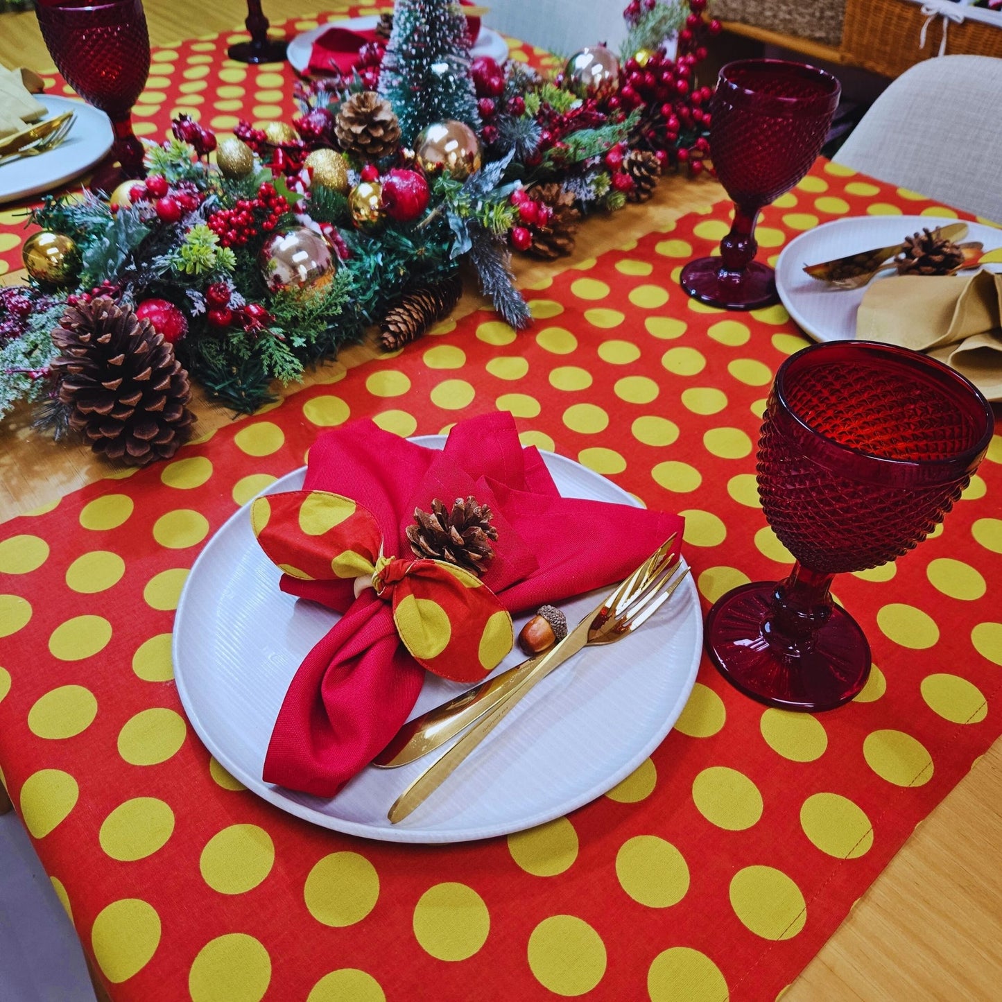 Maison Charlo | Table Runner & Ties Napkin Rings Kits Red & Gold Dot Polka for Christmas, Easter, Valentine's, Mother's Day