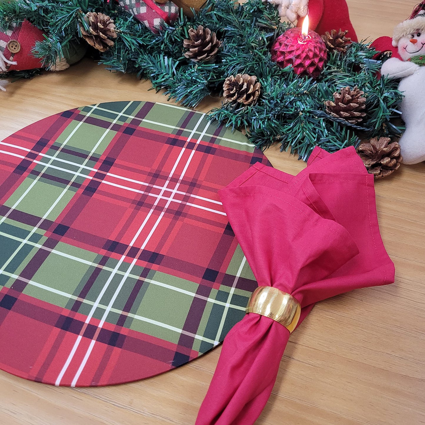 Set of 4 Round Placemats Covers Christmas Plaid Cloth 14" Dia | Red