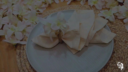 Charlo's White Magnolia Flower Message Napkin Rings Good Vibes Funny for Party Wedding Dinner Table Decor