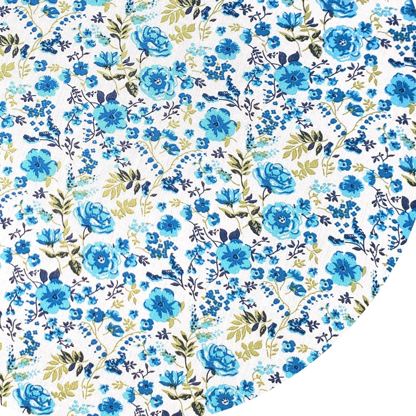 Charlo's Set of 4 Round Placemats Covers 14 Dia inch Sky Floral blue