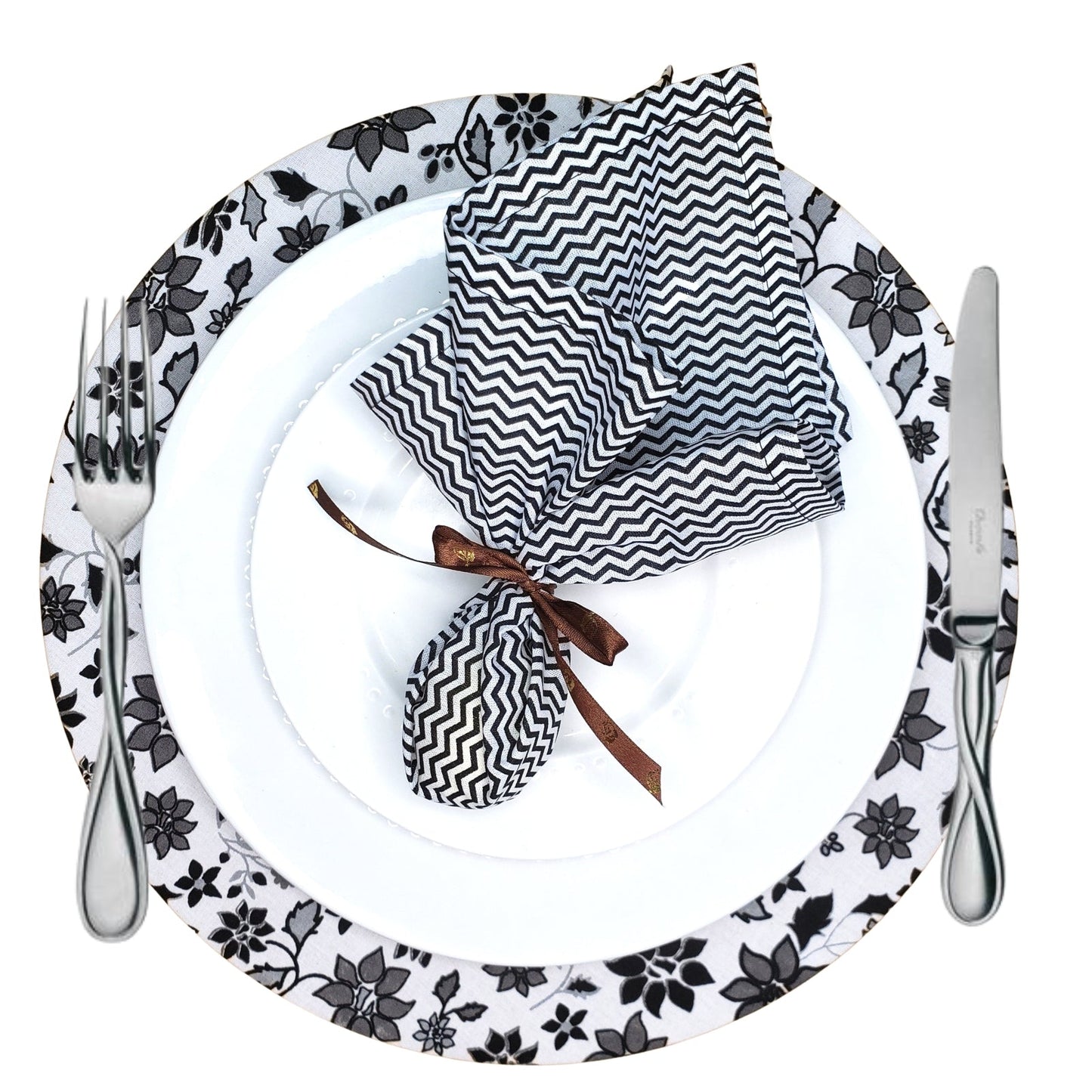 Charlo's Set of 4 Round Placemats Covers 14 Dia inch Floral Black