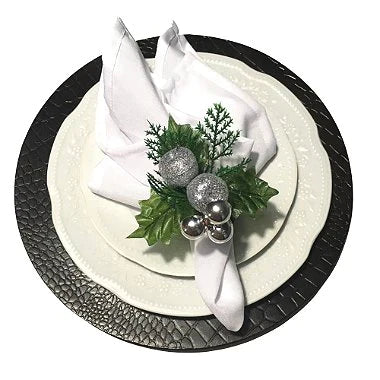 Maison Charlo | Set of 4 Charlo's Silver Prime Christmas Napkin Rings